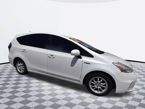 Used 2013 Toyota Prius V Three FWD image 6