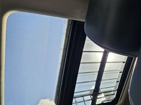 Used 2023 Nissan Pathfinder Platinum w/ Cargo Package image 18