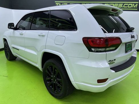 Used 2021 Jeep Grand Cherokee Laredo X AWD/4WD image 7