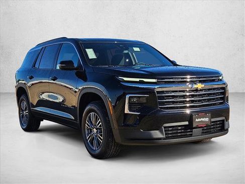 New 2026 Chevrolet Traverse LT w/ LPO, Floor Liner Package image 7