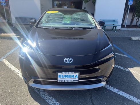 Used 2024 Toyota Prius Prime Premium w/ Advanced Technology Package FWD image 22