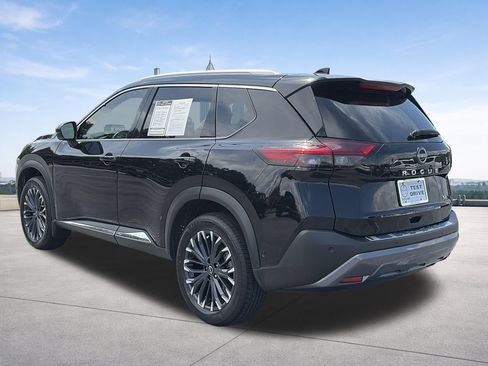 Certified 2023 Nissan Rogue SL w/ SL Premium Package FWD image 3