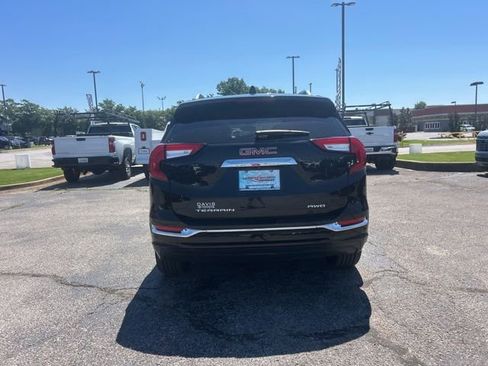 Used 2023 GMC Terrain Denali AWD/4WD image 4