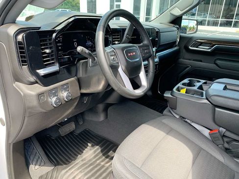 Used 2024 GMC Sierra 1500 SLE AWD/4WD image 10