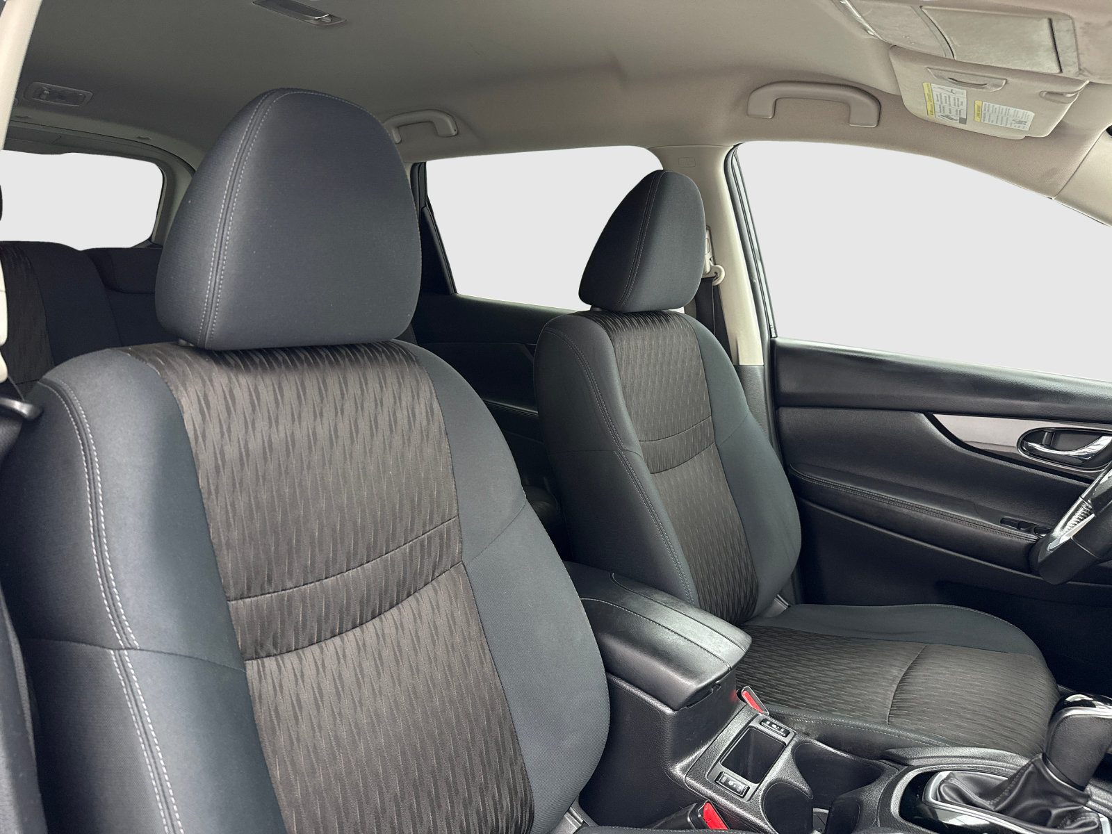Used 2018 Nissan Rogue SV AWD/4WD image 37