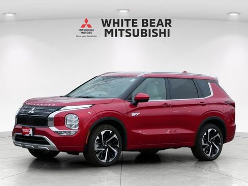 Used 2025 Mitsubishi Outlander SEL AWD/4WD image 2