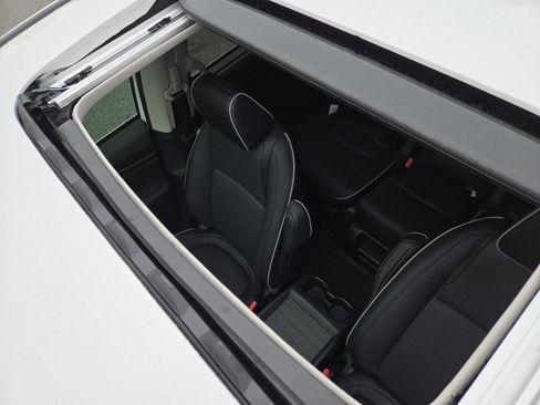 New 2026 Honda Odyssey Elite image 4