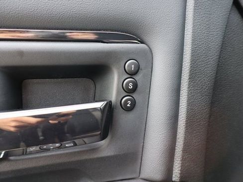 Used 2025 RAM 3500 Limited image 13