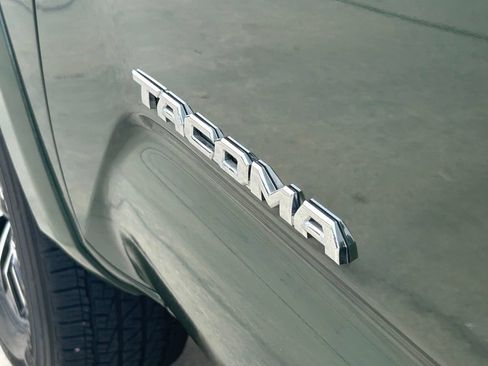 Used 2022 Toyota Tacoma TRD Sport RWD image 28
