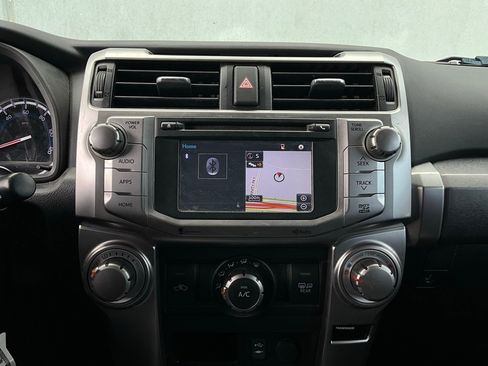 Used 2014 Toyota 4Runner SR5 image 26