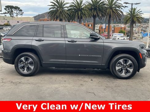 Used 2022 Jeep Grand Cherokee Limited 4xe image 3