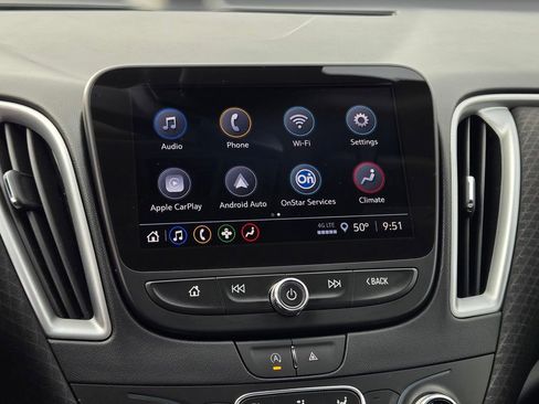 Used 2024 Chevrolet Malibu LT image 32