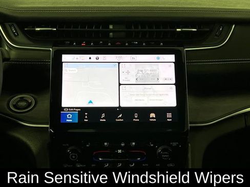 Used 2023 Jeep Grand Cherokee Limited w/ Luxury Tech Group II image 30