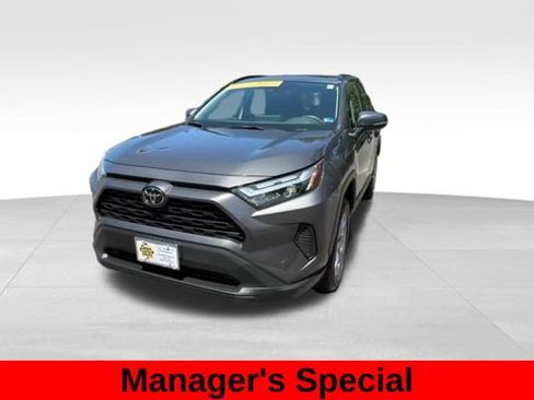 Used 2025 Toyota RAV4 XLE FWD image 12