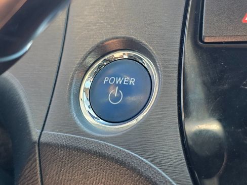 Used 2015 Toyota Prius C Three FWD image 41