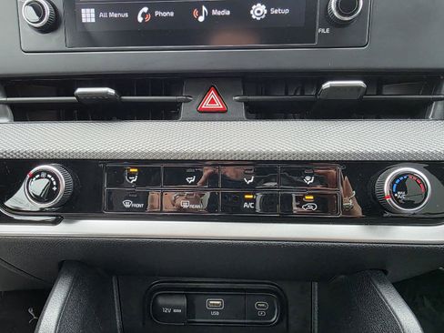 Used 2023 Kia Sportage LX image 23