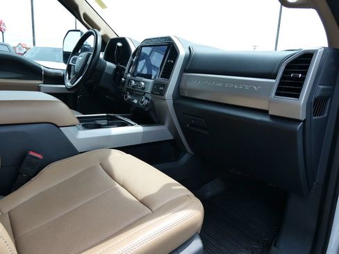 Used 2022 Ford F250 Lariat w/ Lariat Ultimate Package AWD/4WD image 14