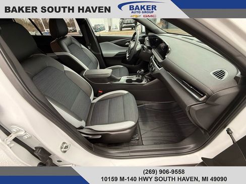 Used 2024 Buick Envista Preferred w/ Convenience II Package image 10