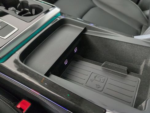 Certified 2025 Audi Q7 2.0T Premium Plus w/ Premium Plus Package image 9