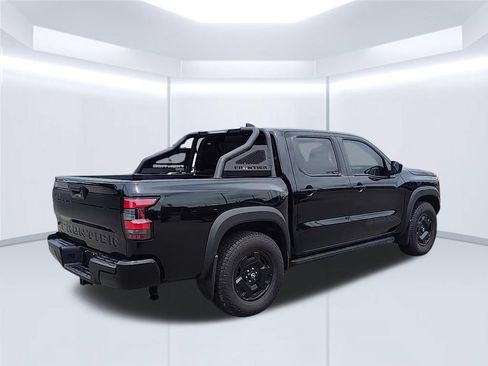Used 2024 Nissan Frontier SV w/ Hardbody Edition AWD/4WD image 11