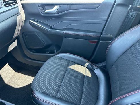 Used 2025 Ford Escape ST-Line AWD/4WD image 21