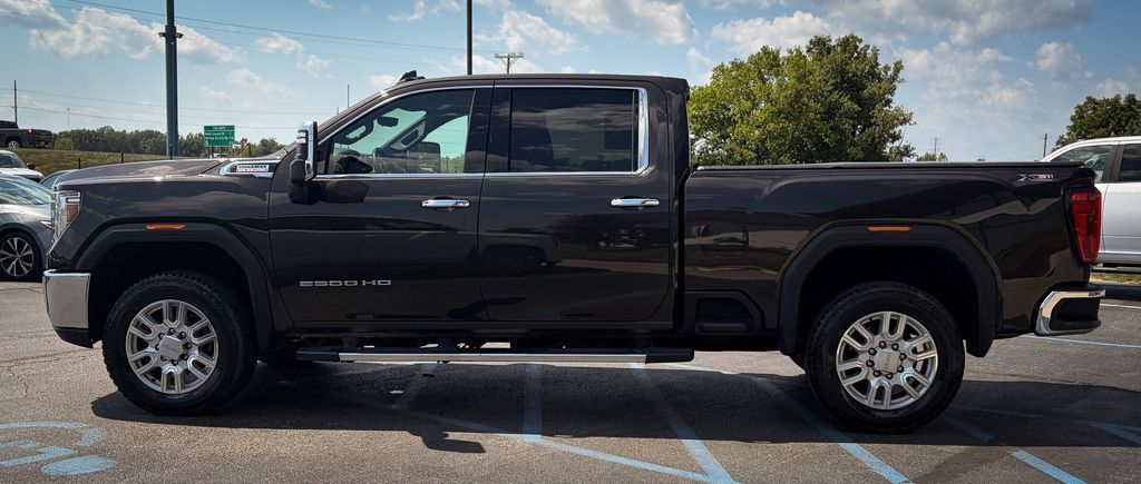 Used 2020 GMC Sierra 2500 SLT w/ SLT Premium Plus Package AWD/4WD image 22