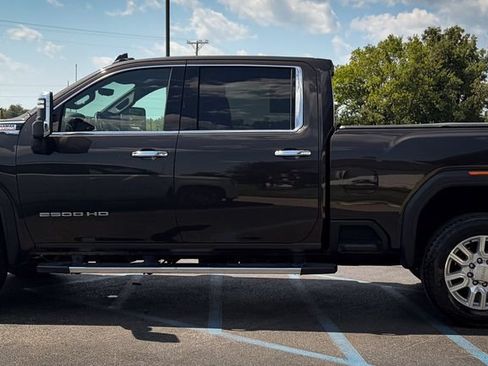 Used 2020 GMC Sierra 2500 SLT w/ SLT Premium Plus Package AWD/4WD image 22