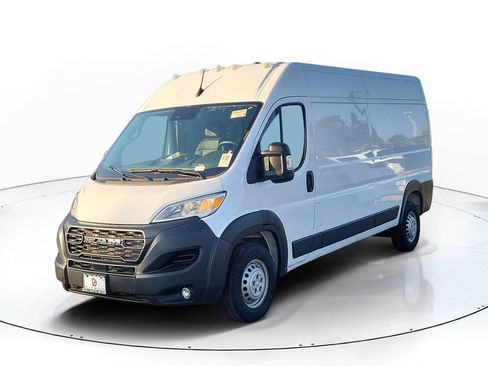 Used 2025 RAM ProMaster 2500 w/ Convenience Group FWD image 2