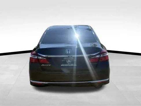 Used 2016 Honda Accord LX image 5