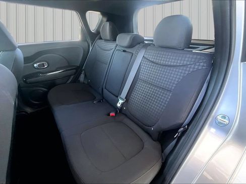Used 2014 Kia Soul ! w/ Sun & Sound Package FWD image 19