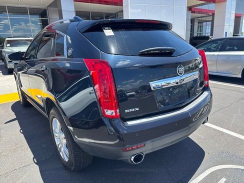 Used 2015 Cadillac SRX Luxury w/ Driver Awareness Package FWD image 2