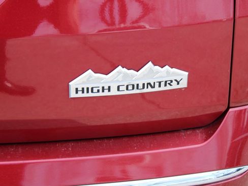 Used 2018 Chevrolet Traverse High Country image 11