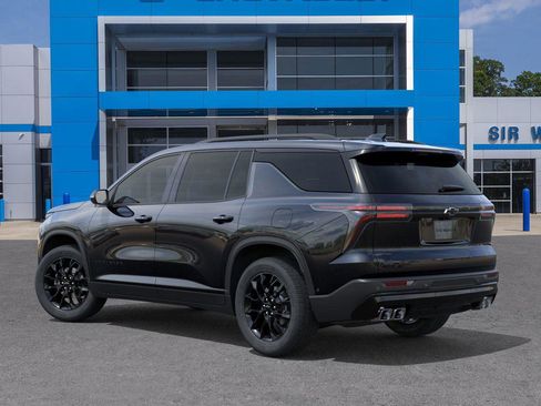 New 2026 Chevrolet Traverse LT image 3