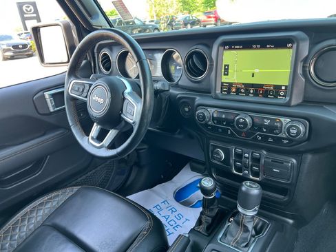 Used 2021 Jeep Wrangler Unlimited Sahara AWD/4WD image 28