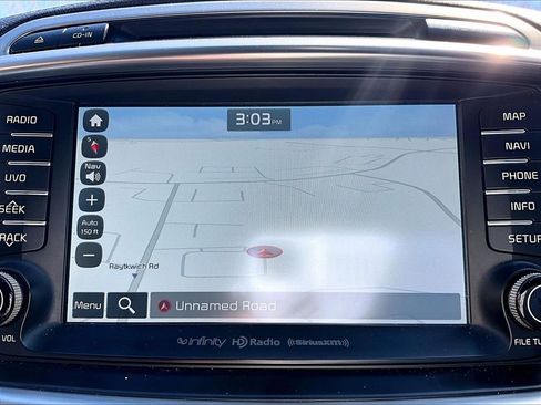 Used 2016 Kia Sorento SX image 29