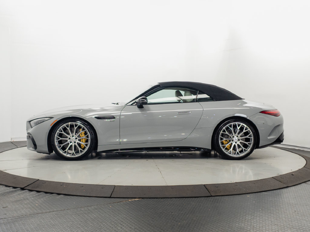 Certified 2022 Mercedes-Benz SL 63 AMG 4MATIC w/ Driver Assistance Package image 4