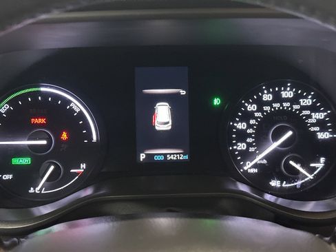 Used 2021 Toyota Sienna XLE image 26