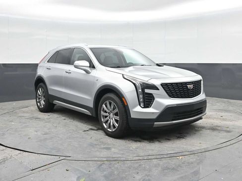 Used 2019 Cadillac XT4 Premium Luxury w/ Enhanced Visibility Package AWD/4WD image 6
