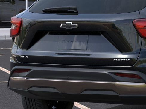 New 2026 Chevrolet Trax ACTIV w/ Driver Confidence Package FWD image 14