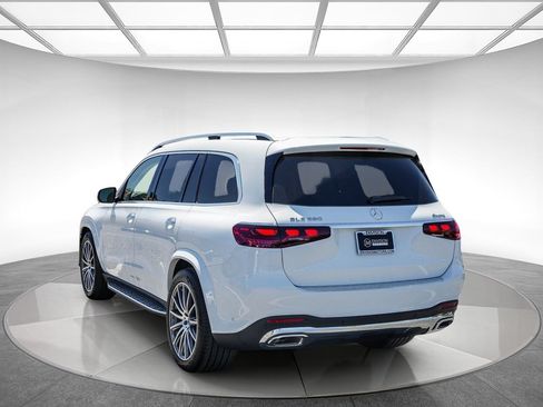 New 2026 Mercedes-Benz GLS 580 4MATIC image 2