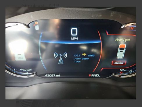 Used 2017 Cadillac Escalade Luxury AWD/4WD image 4