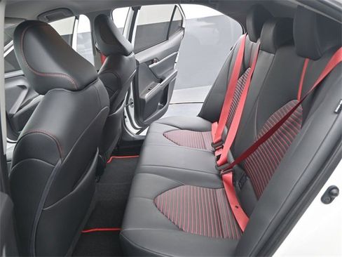 Used 2024 Toyota Camry image 14