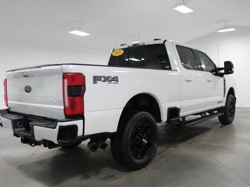 Used 2025 Ford F250 Lariat w/ Black Appearance Package AWD/4WD image 9