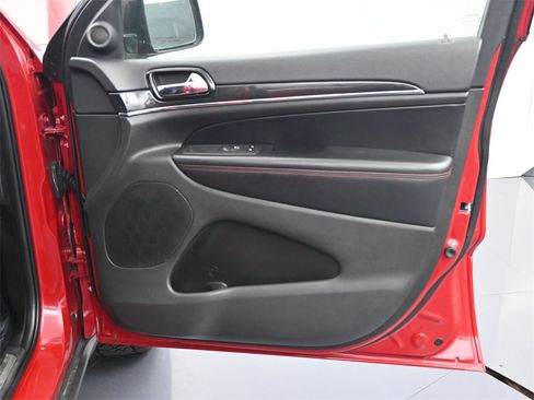 Used 2021 Jeep Grand Cherokee Trailhawk image 22