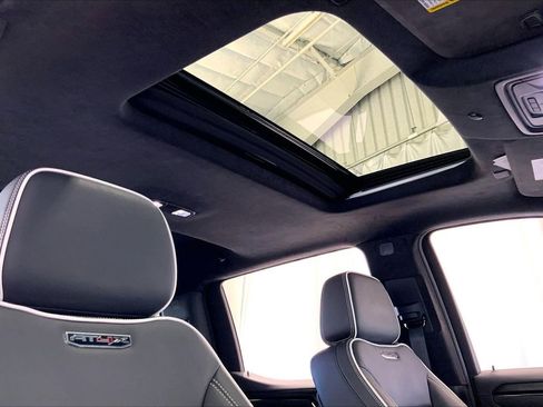 Used 2024 GMC Sierra 1500 AT4X image 27