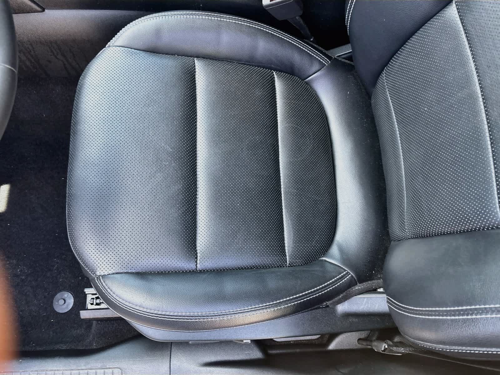 Used 2022 Ford Escape SEL w/ Technology Package FWD image 19