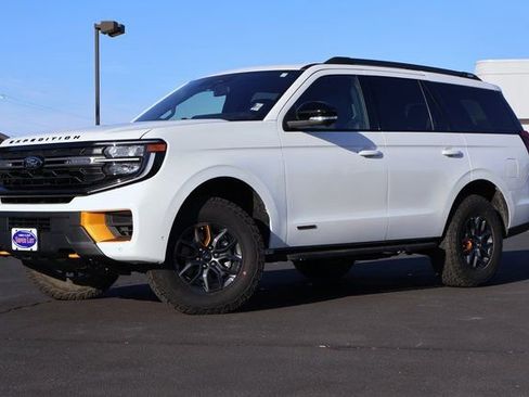 Used 2025 Ford Expedition Tremor image 18