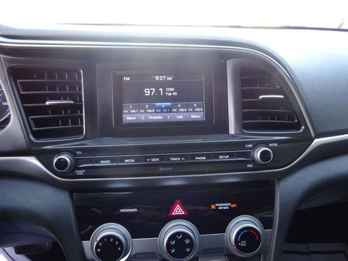 Used 2019 Hyundai Elantra SE w/ Cargo Package FWD image 25