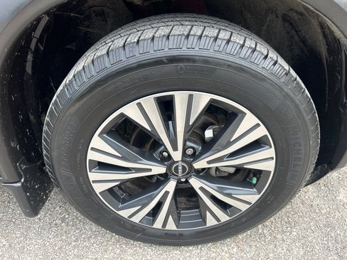 Used 2023 Nissan Rogue SV FWD image 22