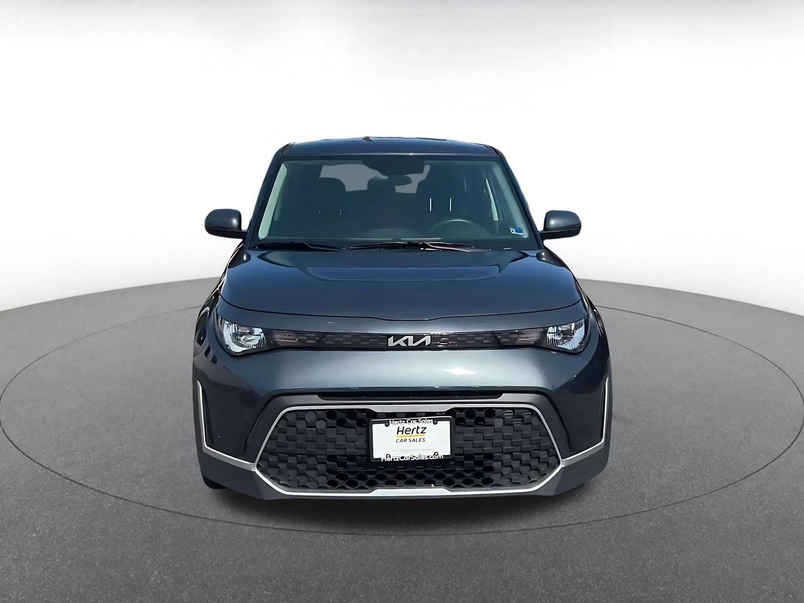 Used 2025 Kia Soul LX w/ LX Technology Package FWD image 4